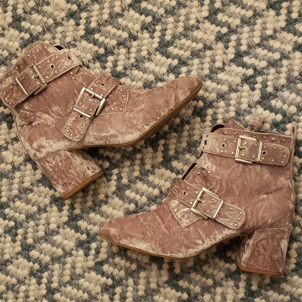 Rebecca Minkoff Logan Studded Bootie Size 7 NEW!